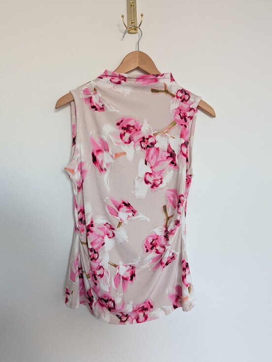 Calvin Klein Tops - Calvin Klein Sleeveless Blouse